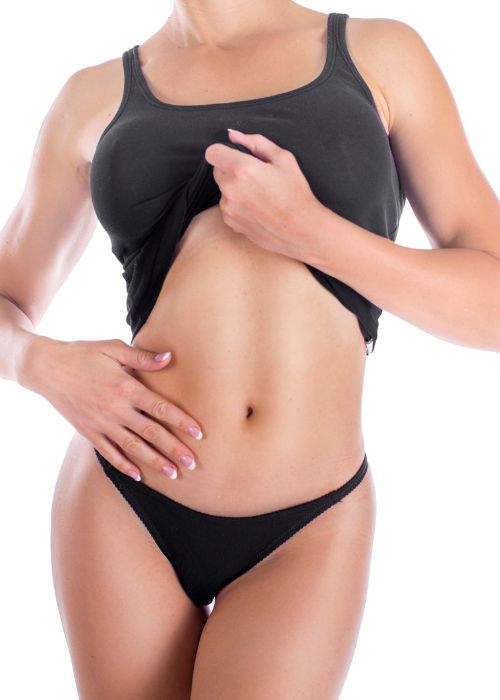 lipovaser feminizante cuerpo de mujer en ropa interior con lipovaser feminizante